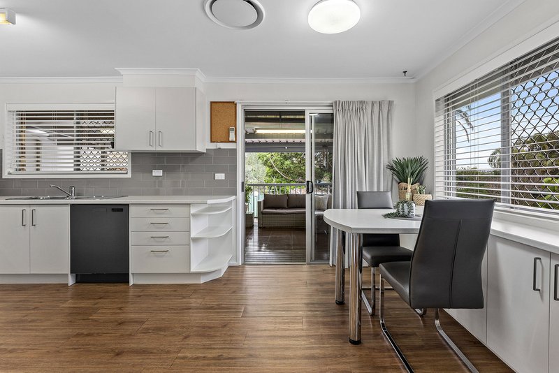 Photo - 6 Kavanagh Road, Wishart QLD 4122 - Image 5