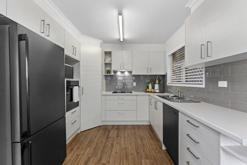 Photo - 6 Kavanagh Road, Wishart QLD 4122 - Image 6