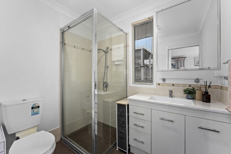 Photo - 6 Kavanagh Road, Wishart QLD 4122 - Image 8