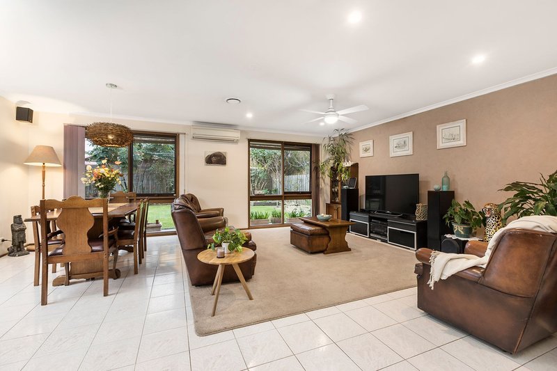 Photo - 6 Keaton Way, Aspendale Gardens VIC 3195 - Image 3