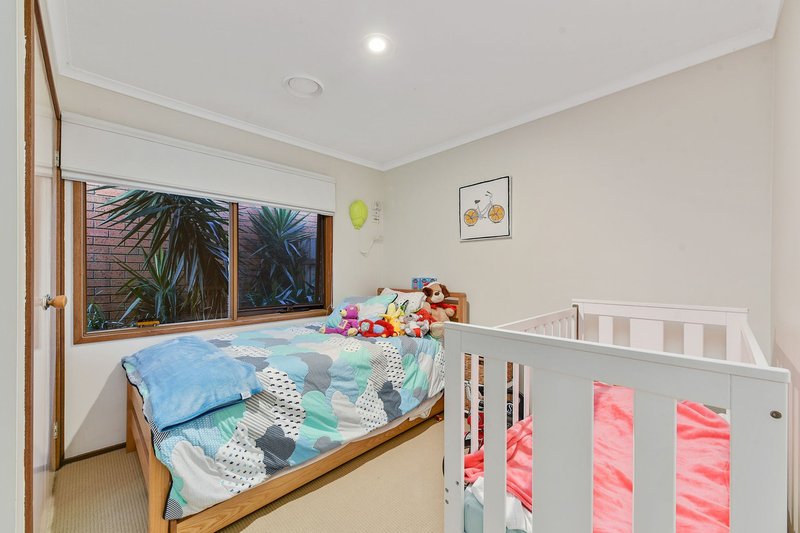 Photo - 6 Keaton Way, Aspendale Gardens VIC 3195 - Image 10