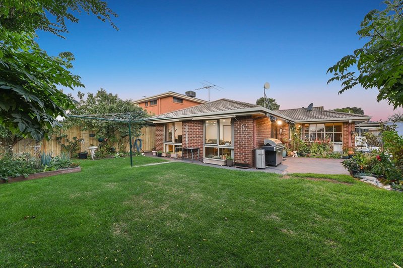 Photo - 6 Keaton Way, Aspendale Gardens VIC 3195 - Image 13