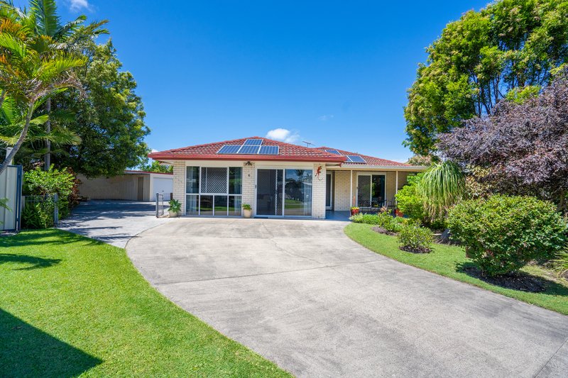 Photo - 6 Kekua Court, Banksia Beach QLD 4507 - Image 15