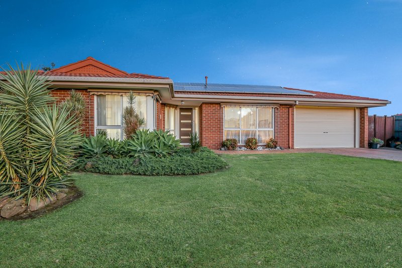 6 Kellett Street, Cranbourne North VIC 3977