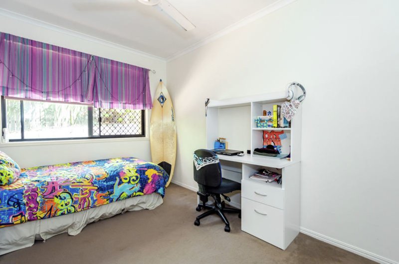 Photo - 6 Kenneth Court, New Auckland QLD 4680 - Image 14