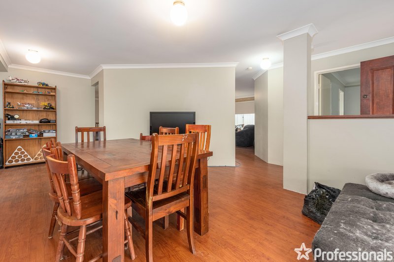 Photo - 6 Kentia Close, Warnbro WA 6169 - Image 7