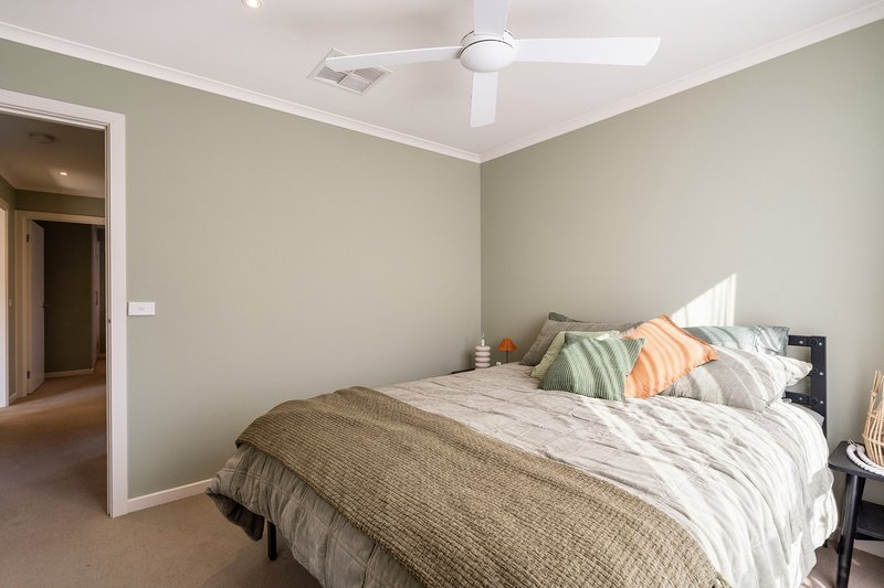 Photo - 6 Kerr Court, Whittlesea VIC 3757 - Image 10