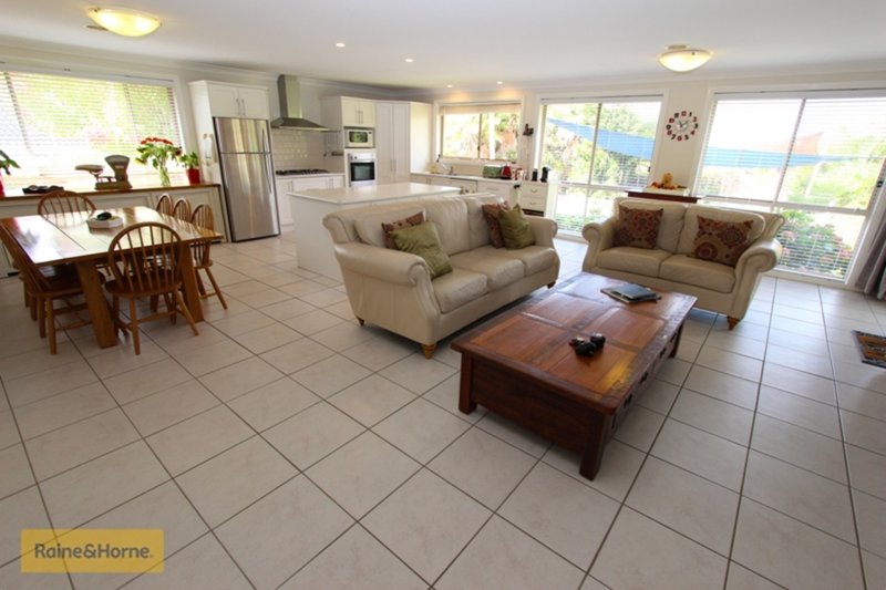 Photo - 6 Kerr Place, Kelso NSW 2795 - Image 8