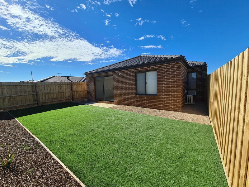 Photo - 6 Kerrigan Street, Tarneit VIC 3029 - Image 7