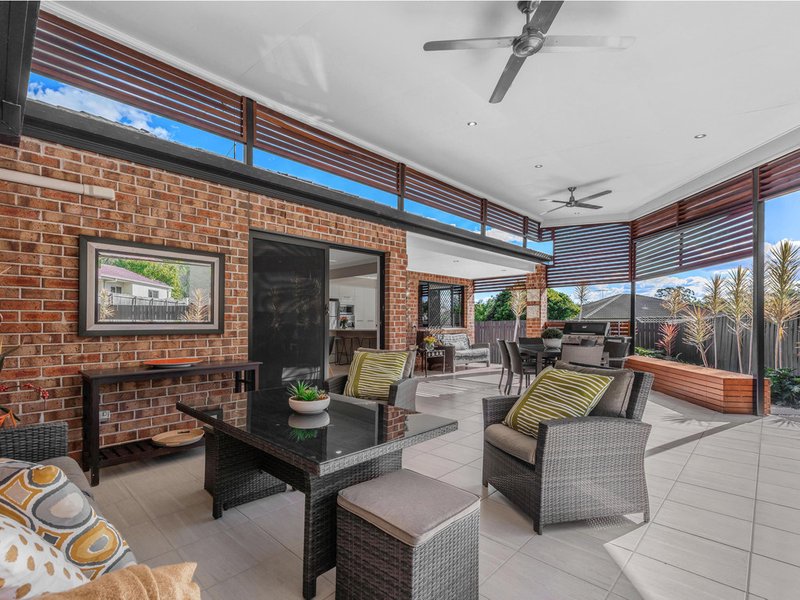 Photo - 6 Kettleton Close, Bridgeman Downs QLD 4035 - Image 14