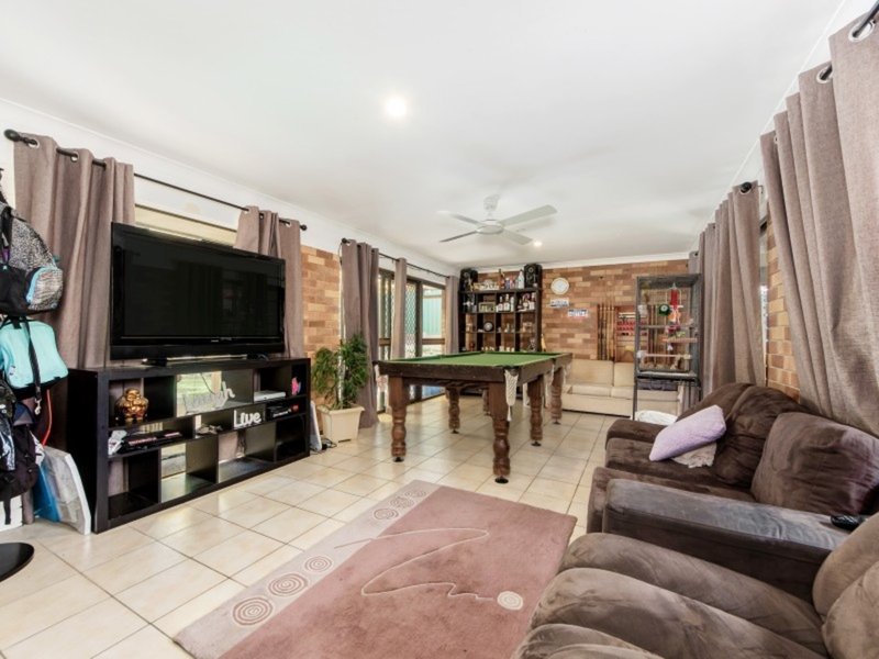 Photo - 6 Kiena Place, Helensvale QLD 4212 - Image 10