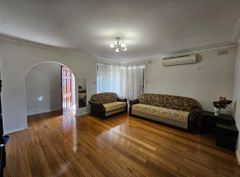 Photo - 6 Kilby Court, Campbellfield VIC 3061 - Image 2