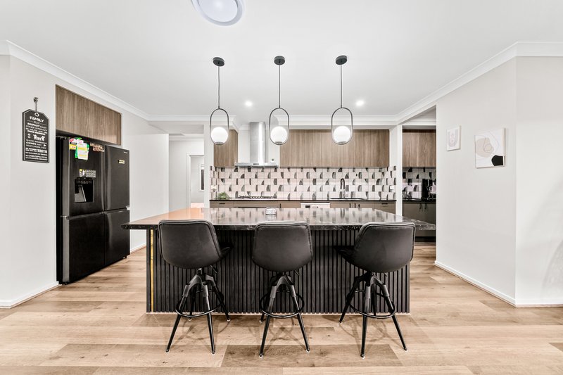 Photo - 6 Killarney Lane, Yarrabilba QLD 4207 - Image 5