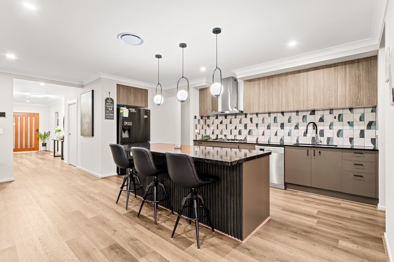 Photo - 6 Killarney Lane, Yarrabilba QLD 4207 - Image 6