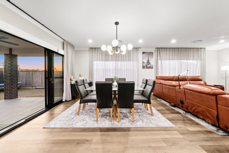 Photo - 6 Killarney Lane, Yarrabilba QLD 4207 - Image 11