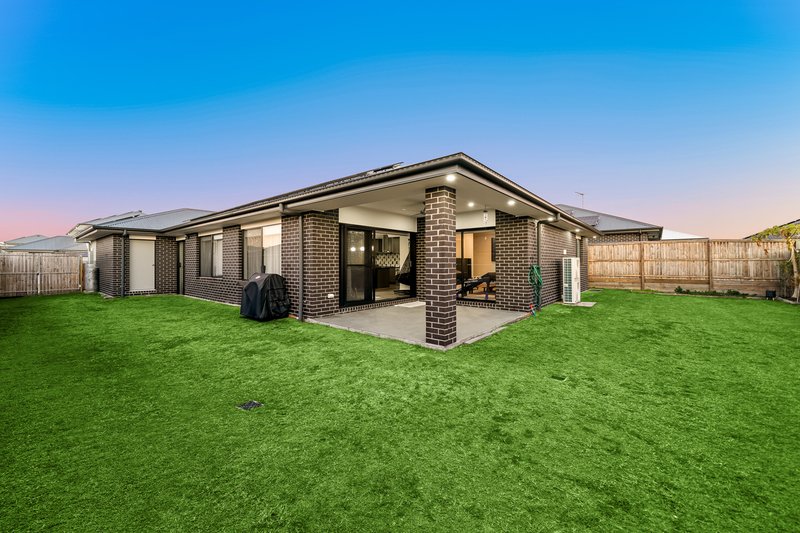 Photo - 6 Killarney Lane, Yarrabilba QLD 4207 - Image 24
