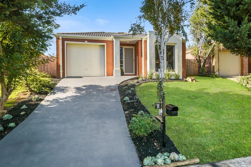 6 Kimbarra Drive, Berwick VIC 3806