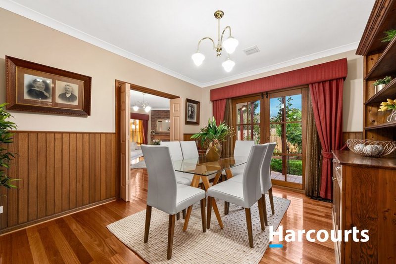 Photo - 6 Kimbolton Drive, Lysterfield VIC 3156 - Image 3