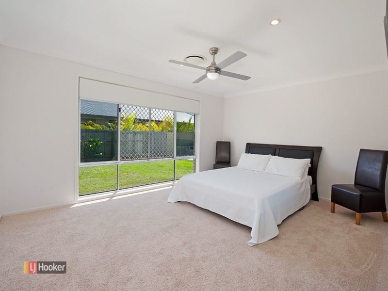 Photo - 6 Kingdom Circuit, North Lakes QLD 4509 - Image 15