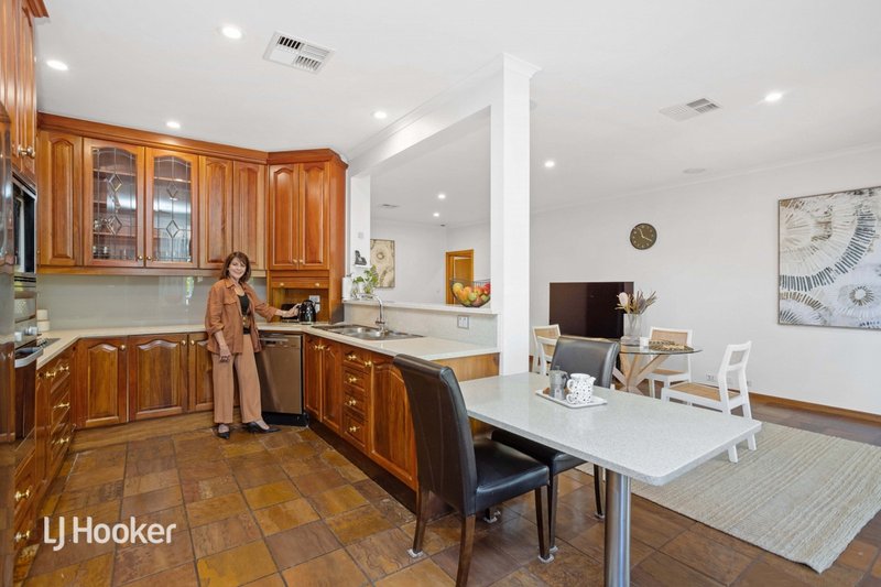 Photo - 6 Kingfisher Circuit, Flagstaff Hill SA 5159 - Image 7