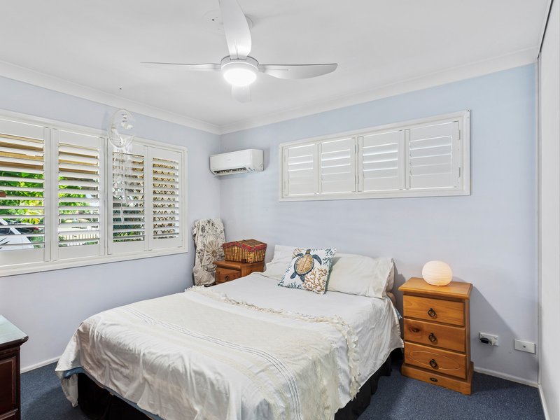 Photo - 6 Kingfisher Dr , Bongaree QLD 4507 - Image 9