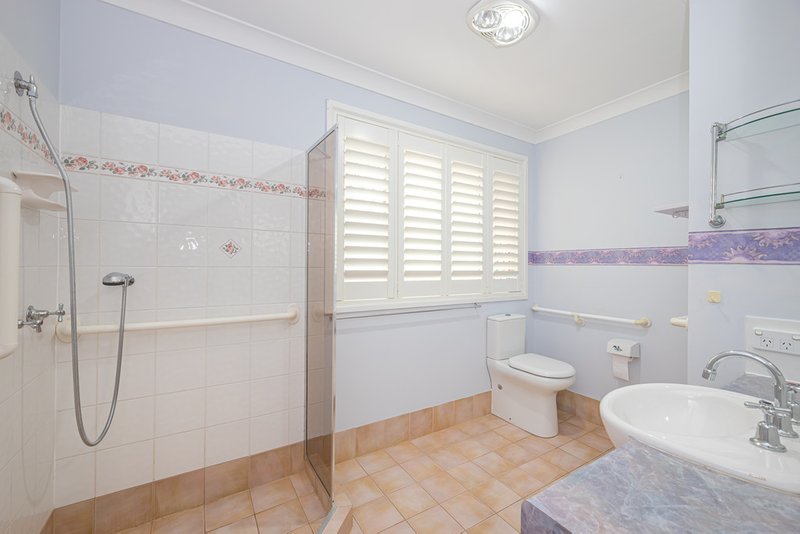 Photo - 6 Kingfisher Drive, Bongaree QLD 4507 - Image 13