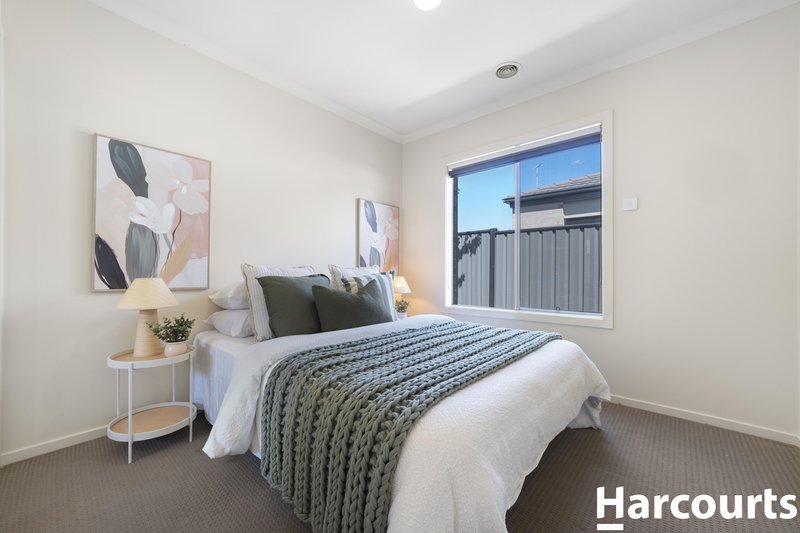 Photo - 6 Kinnear Avenue, Tarneit VIC 3029 - Image 8