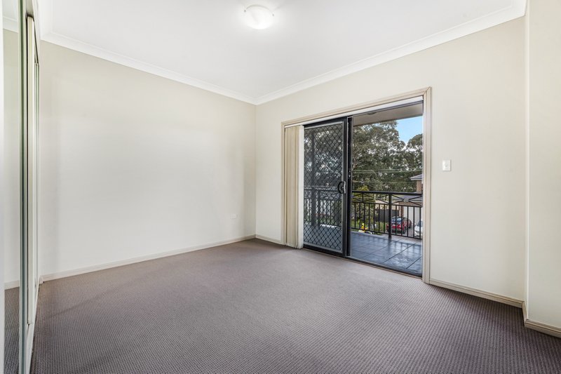 Photo - 6 Kiola Street, Smithfield NSW 2164 - Image 11