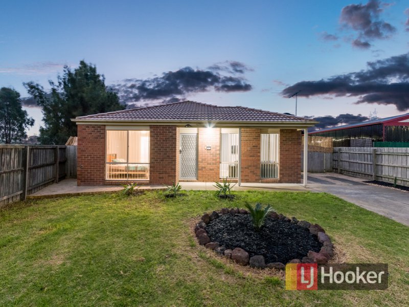 6 Kismet Close, Cranbourne West VIC 3977