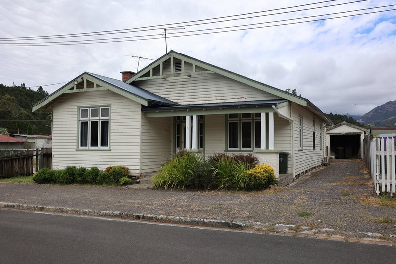 6 Knox Street, Queenstown TAS 7467