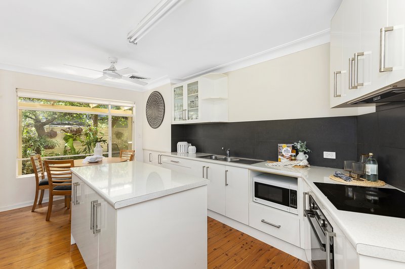 Photo - 6 Koombalah Avenue, Turramurra NSW 2074 - Image 3