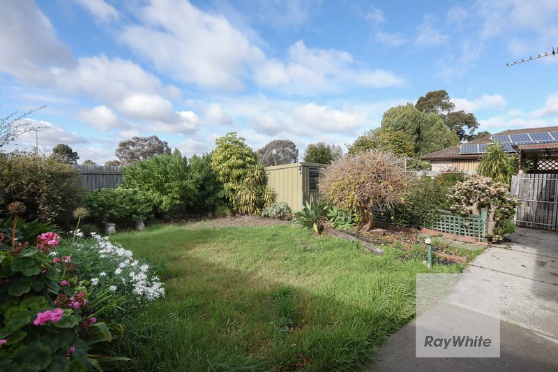 Photo - 6 Koonalda Road, Gladstone Park VIC 3043 - Image 15