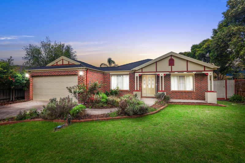 6 Kooyong Court, Taylors Hill VIC 3037