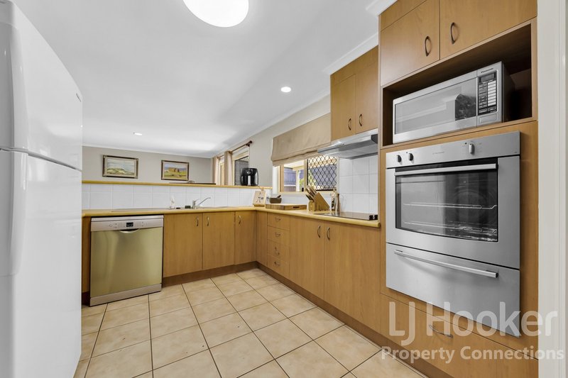 Photo - 6 Kroning Court, Petrie QLD 4502 - Image 3