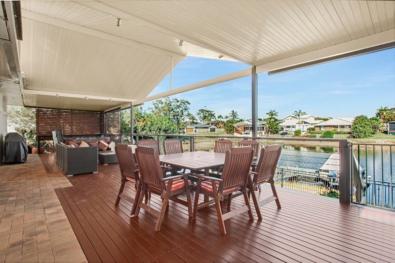 Photo - 6 Kurrawa Avenue, Mermaid Waters QLD 4218 - Image 9