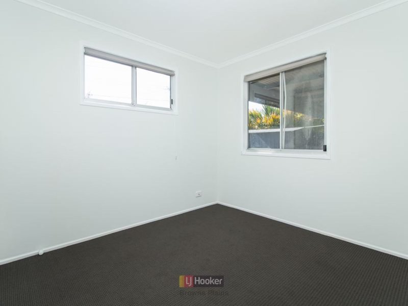 Photo - 6 Kyogle Street, Crestmead QLD 4132 - Image 7