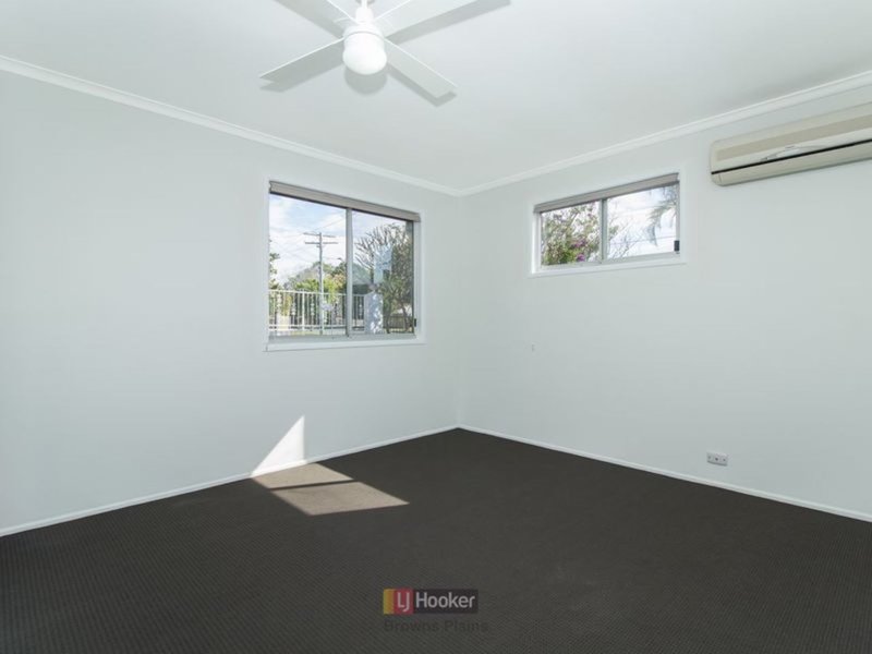 Photo - 6 Kyogle Street, Crestmead QLD 4132 - Image 8