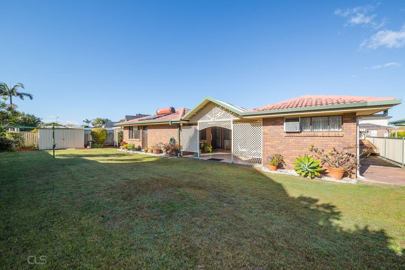 Photo - 6 Lachlan Crescent, Sandstone Point QLD 4511 - Image 14