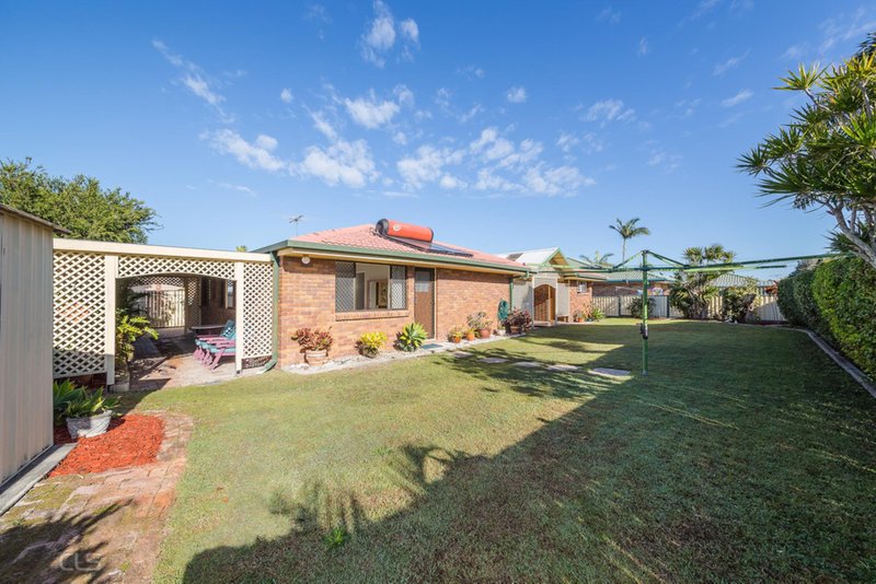 Photo - 6 Lachlan Crescent, Sandstone Point QLD 4511 - Image 15