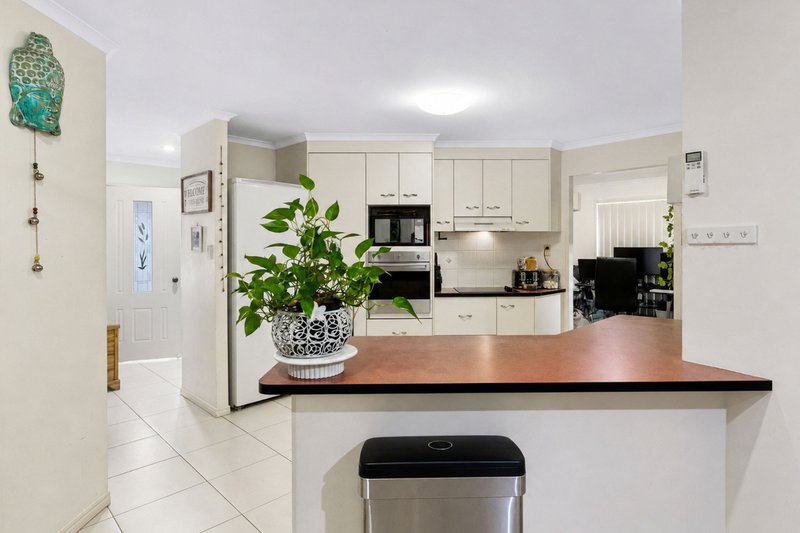 Photo - 6 Lady Penrhyn Drive, Eli Waters QLD 4655 - Image 11