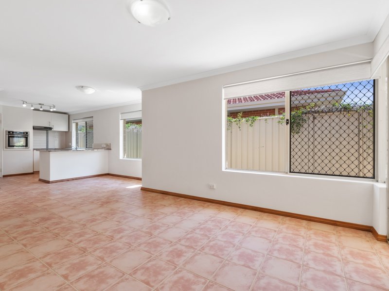 Photo - 6 Laidon Way, Kinross WA 6028 - Image 10