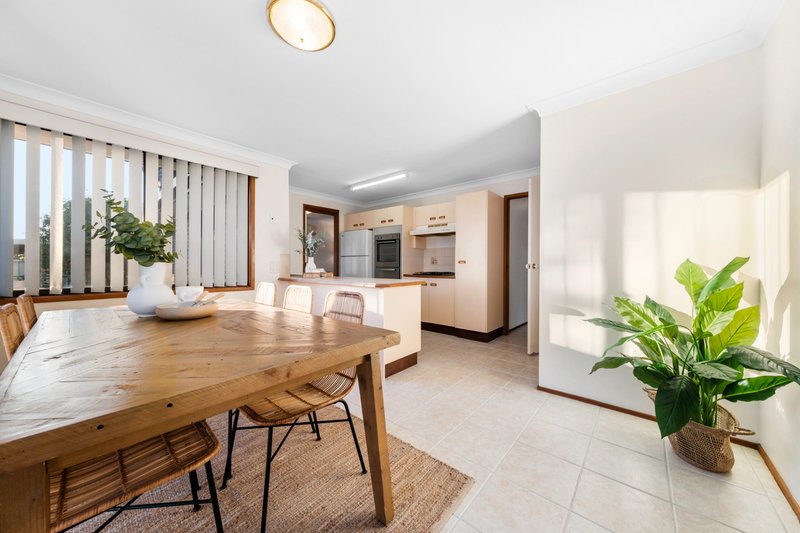 Photo - 6 Lamb Close, Bateau Bay NSW 2261 - Image 3