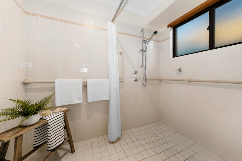 Photo - 6 Lamb Close, Bateau Bay NSW 2261 - Image 9