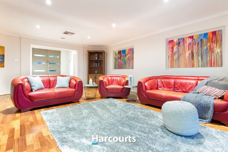 Photo - 6 Lancaster Way, Beaconsfield VIC 3807 - Image 6