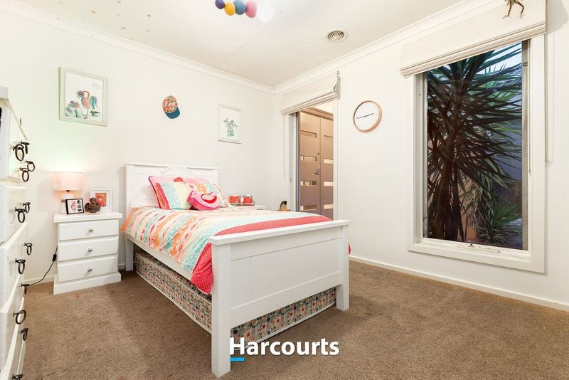 Photo - 6 Lancaster Way, Beaconsfield VIC 3807 - Image 9