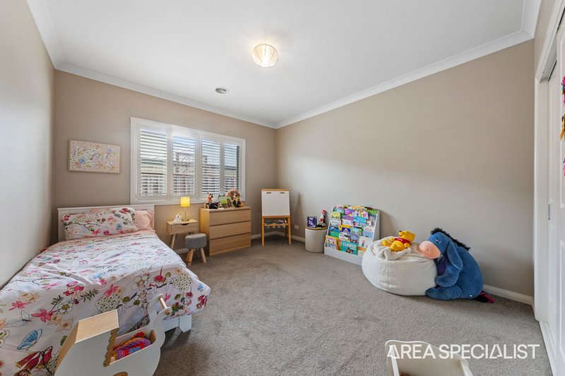 Photo - 6 Landy Circuit, Pakenham VIC 3810 - Image 10