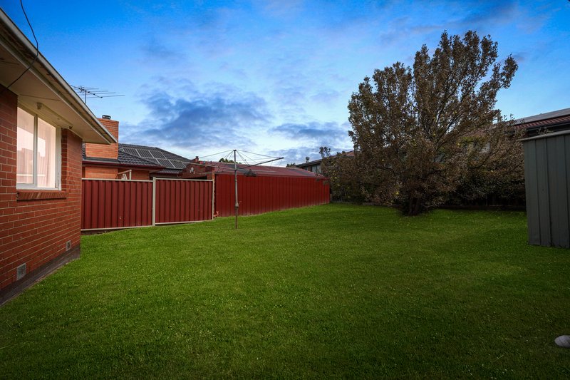 Photo - 6 Langold Court, Noble Park VIC 3174 - Image 9