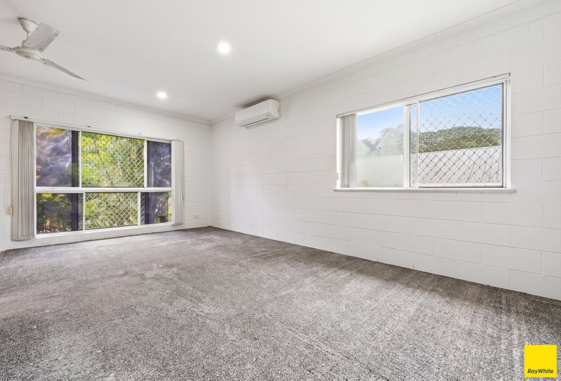 Photo - 6 Langsat Close, Smithfield QLD 4878 - Image 6