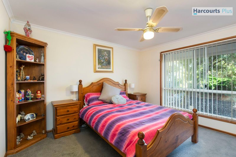 Photo - 6 Lapwing Street, Hallett Cove SA 5158 - Image 9