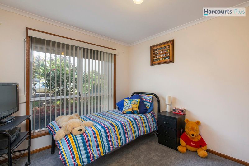 Photo - 6 Lapwing Street, Hallett Cove SA 5158 - Image 10